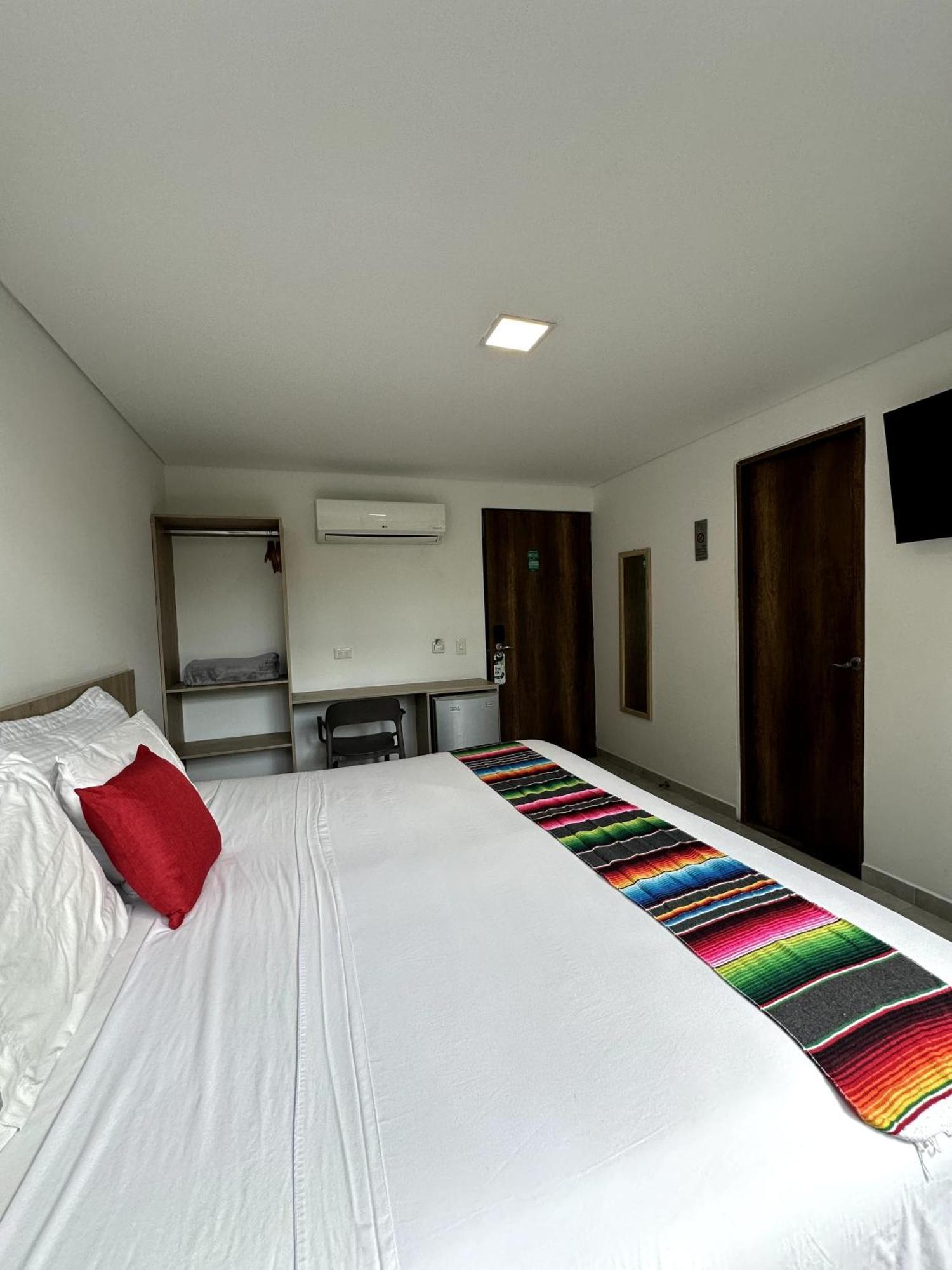 Hotel Zona Verde Medellin Ngoại thất bức ảnh