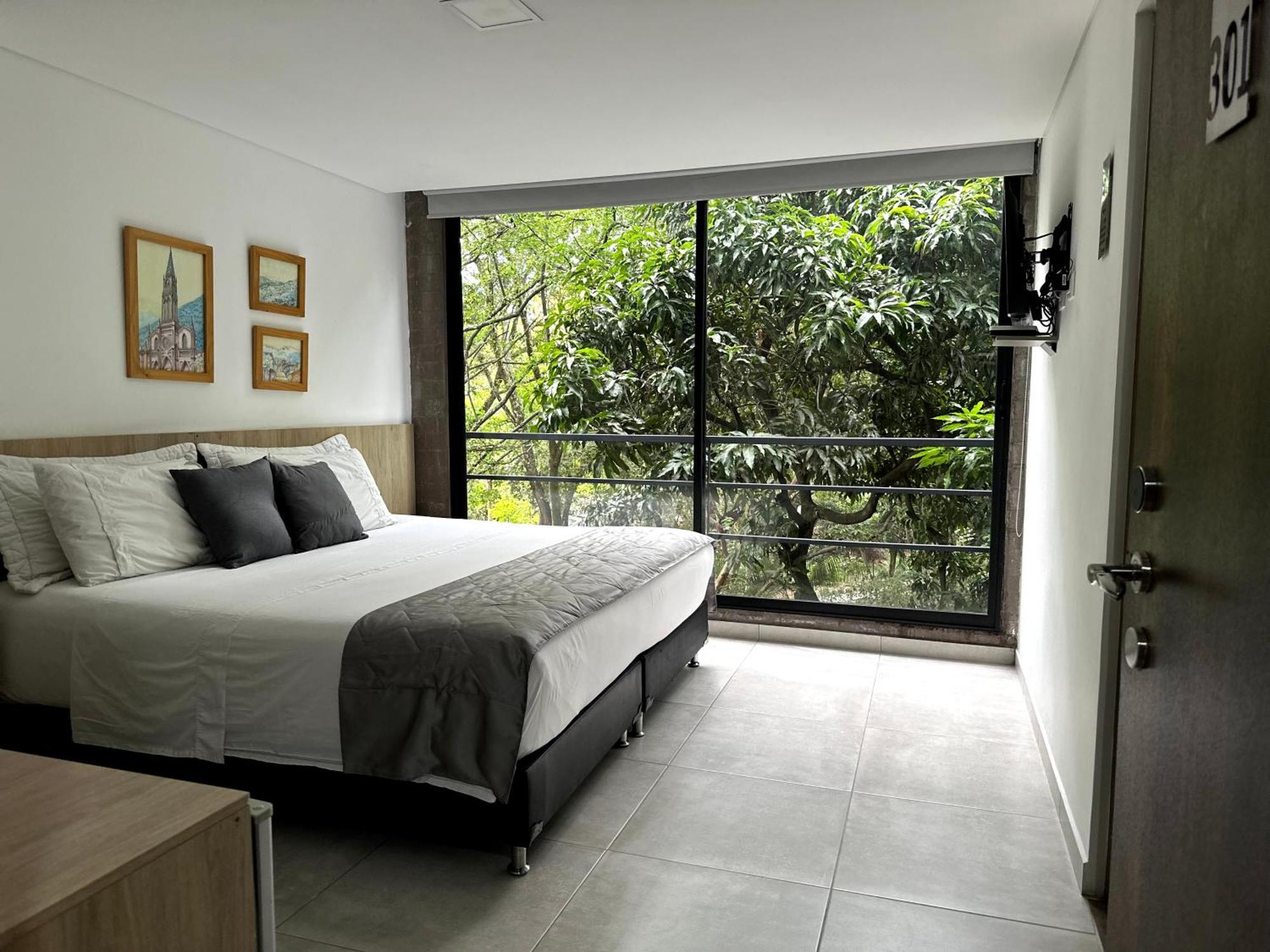 Hotel Zona Verde Medellin Ngoại thất bức ảnh