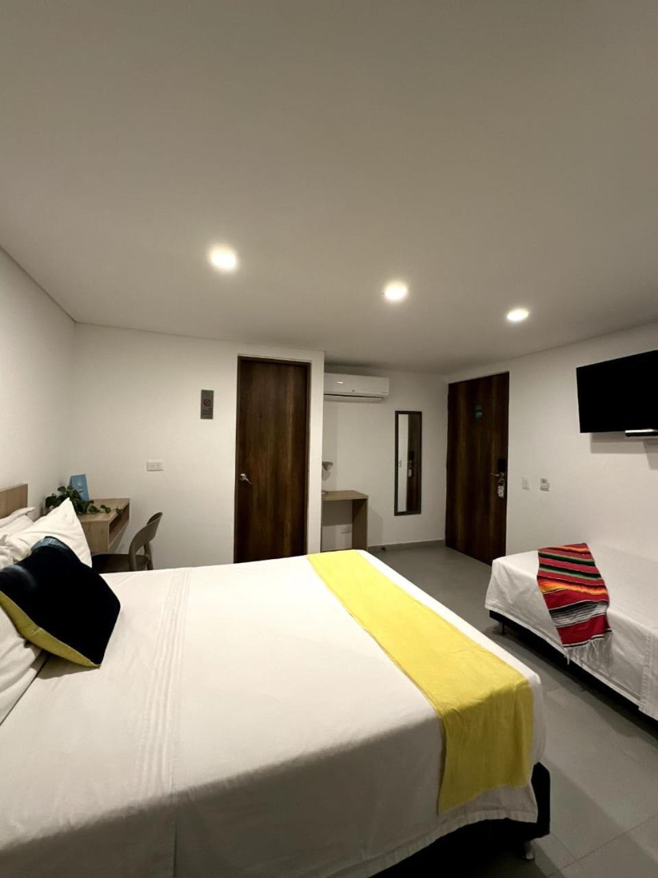 Hotel Zona Verde Medellin Ngoại thất bức ảnh