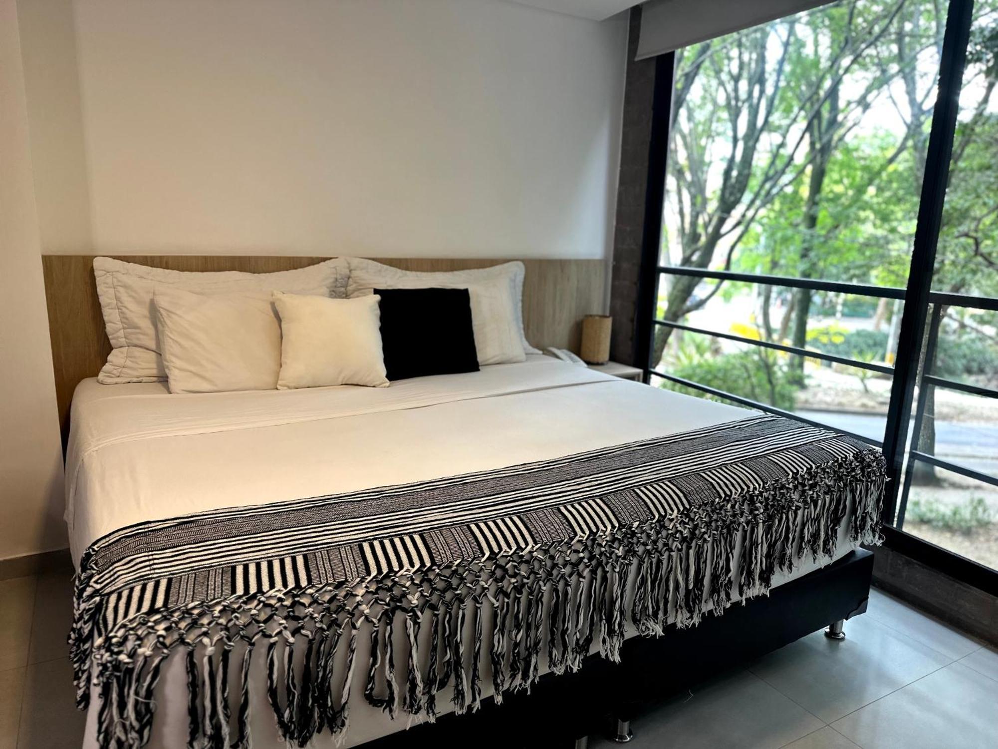 Hotel Zona Verde Medellin Ngoại thất bức ảnh